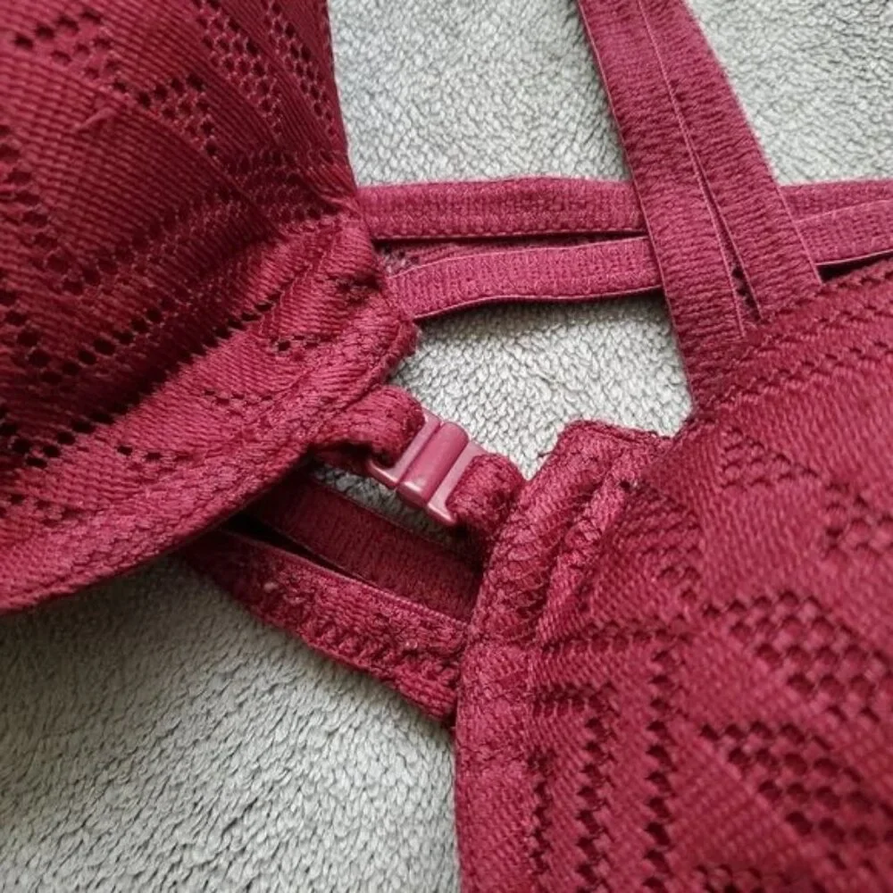 Xhilaration womens Bra 32 C wine color front clip tshirt bra‎ criss cross